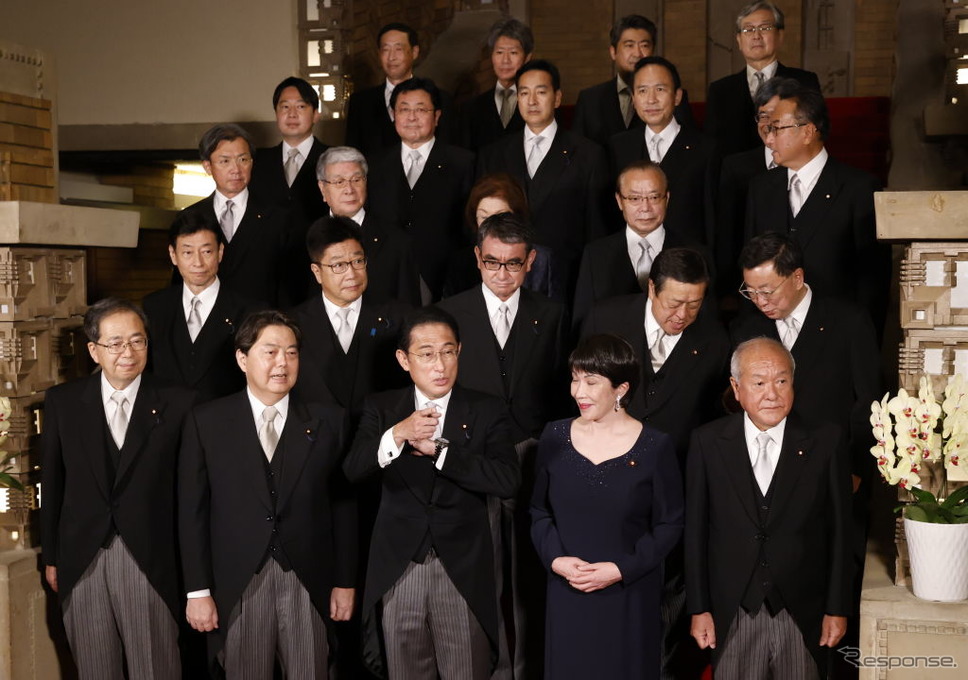 第2次岸田内閣(8月10日)《Photo by Issei Kato/REUTERS//Pool/Anadolu Agency/ゲッティイメージズ》