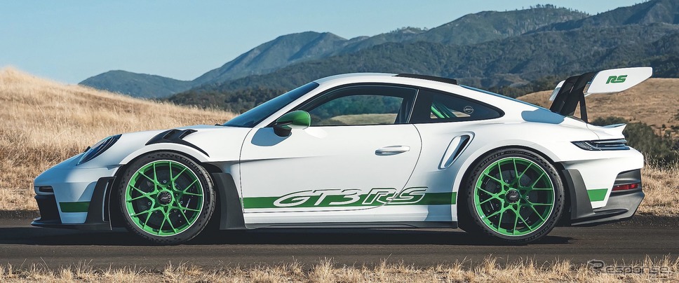 ポルシェ 911 GT3 RS 新型の「トリビュートtoカレラRSパッケージ」《photo by Porsche》