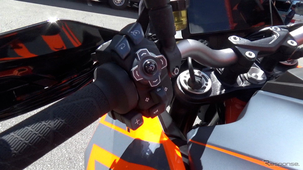 KTM 1290スーパーデューク GT《写真撮影 WITH ME》