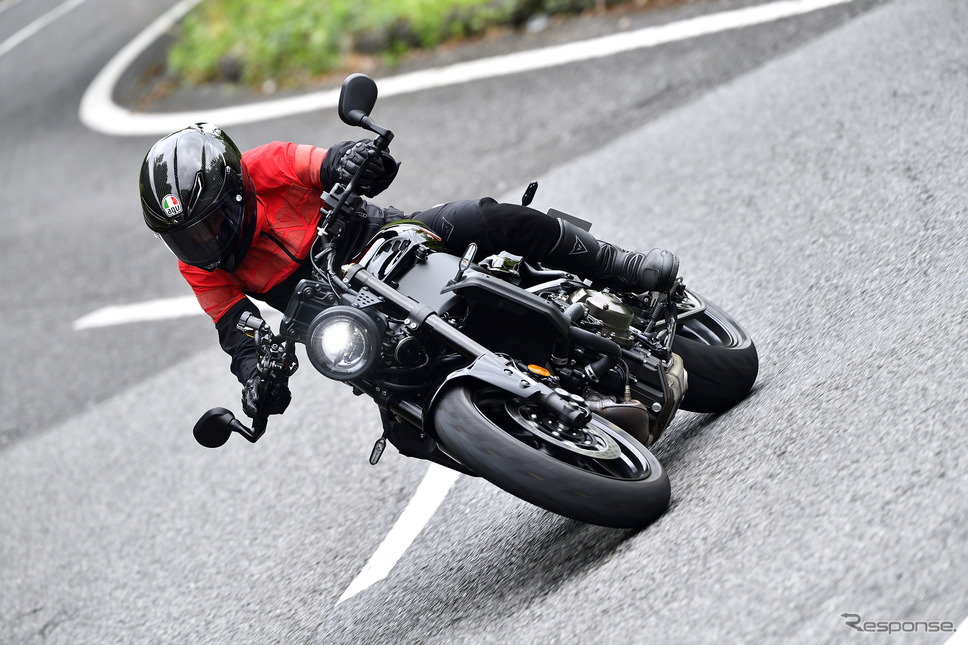 ヤマハ XSR900《写真撮影 真弓悟志》
