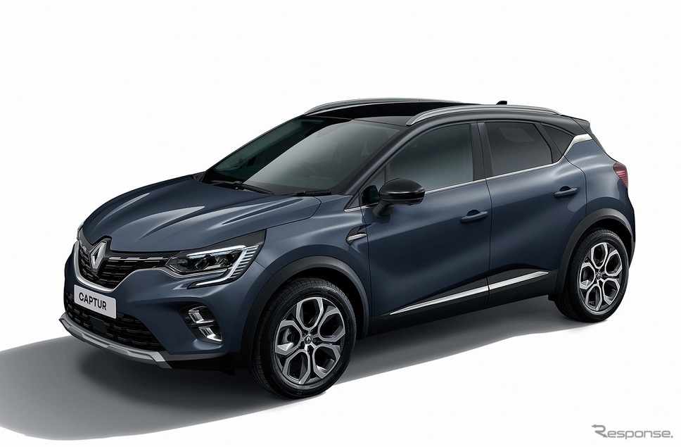 ルノー キャプチャー E-TECH HYBRID(ブルーマリン フュメ×ノワール エトワールM)《写真提供 ルノー・ジャポン》