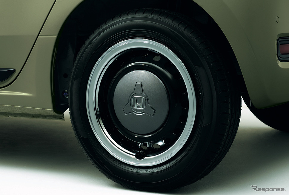 ホンダN-ONE Original STYLE+ URBAN、ガーデングリーン・メタリック《写真提供 ホンダ》