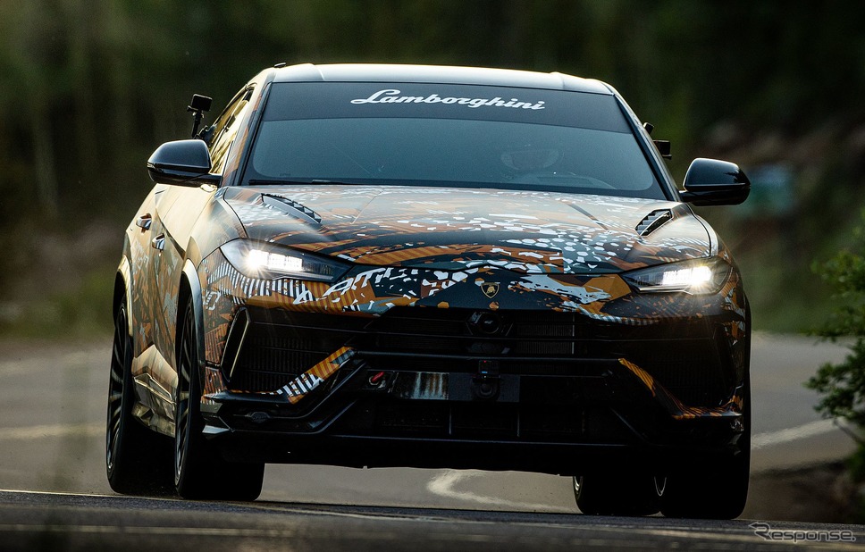 ランボルギーニ・ウルス・ペルフォルマンテ のパイクスピークのSUV新記録車両《photo by Lamborghini》