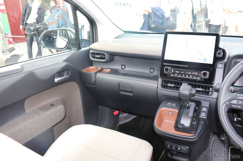 シエンタで車中泊する場合《写真撮影 中尾真二》