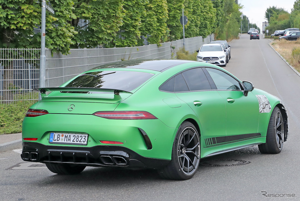 メルセデスAMG GT 4ドアクーペ 改良新型プロトタイプ（スクープ写真）《APOLLO NEWS SERVICE》
