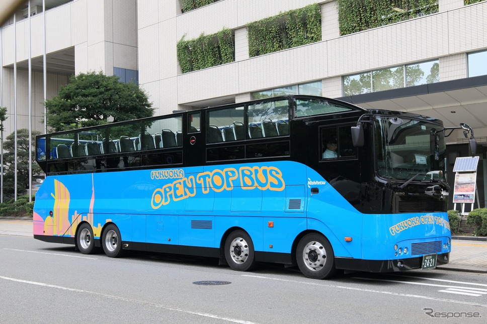 福岡オープントップバスこども無料《写真提供 にしてつグループ》