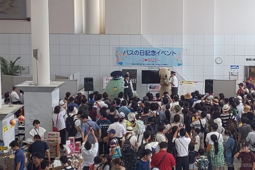 西鉄バスイベント開催《写真提供 にしてつグループ》