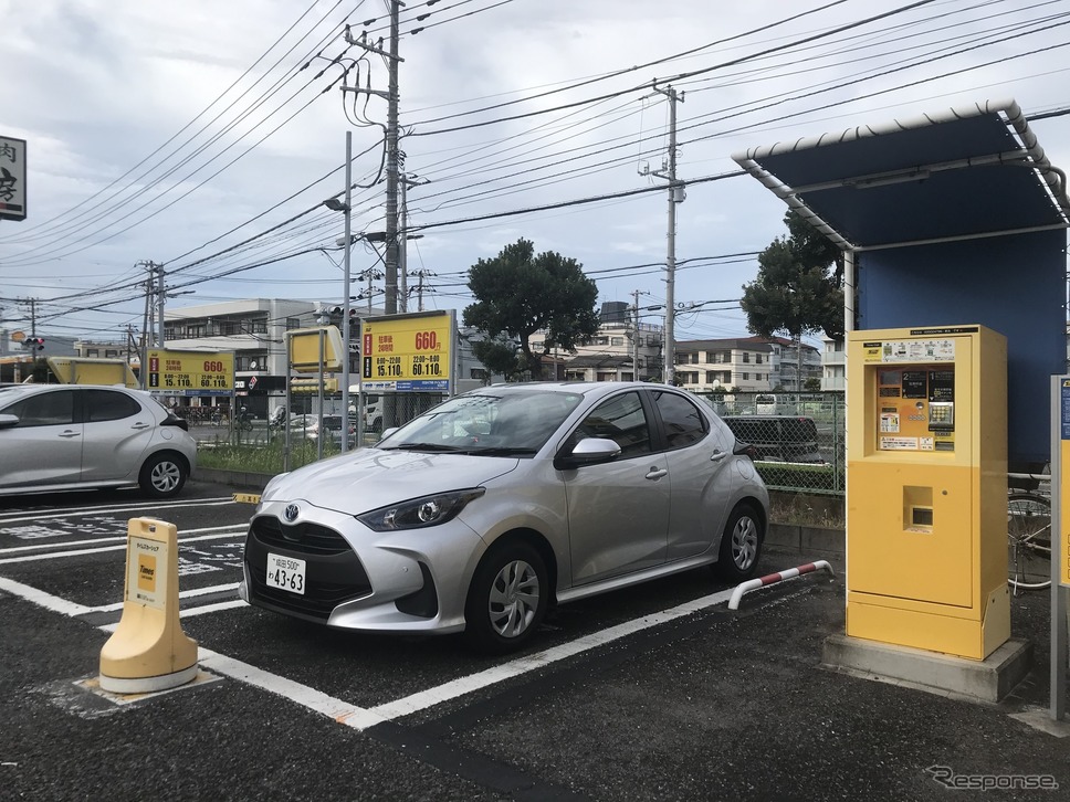 タイムズカーは静観《写真撮影 高木啓》