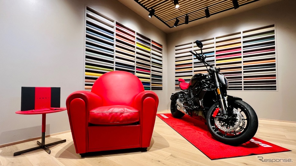 「Ducati meets Poltrona Frau」《写真撮影 後藤 竜甫》