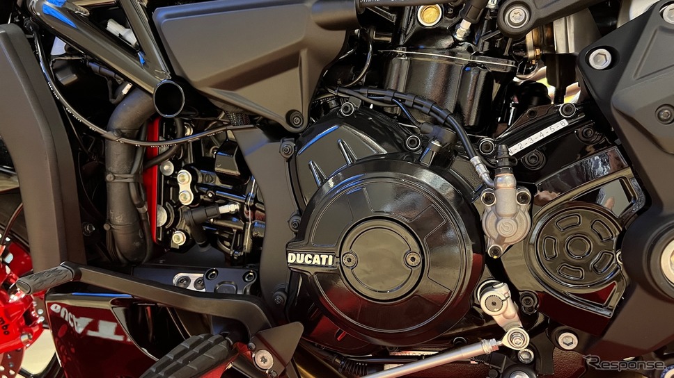 「Ducati meets Poltrona Frau」《写真撮影 後藤 竜甫》