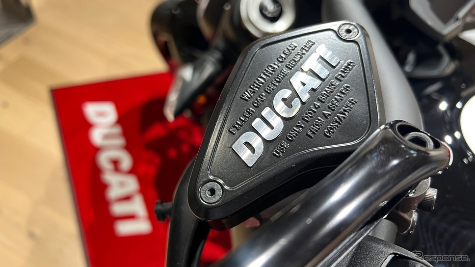 「Ducati meets Poltrona Frau」《写真撮影 後藤 竜甫》
