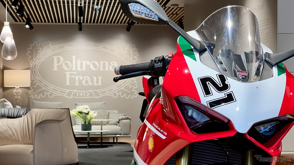 「Ducati meets Poltrona Frau」《写真撮影 後藤 竜甫》