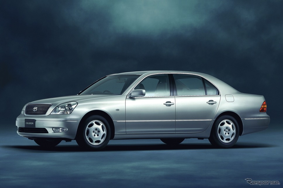 トヨタ・セルシオ3代目（2000年）《写真提供 トヨタ自動車》