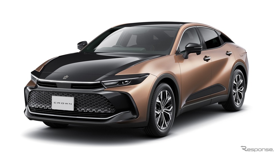 トヨタ・クラウン・クロスオーバー（ボディカラー ブラック×プレシャスブロンズ）《写真提供  トヨタ自動車》