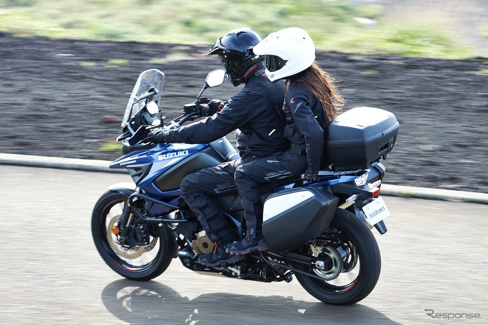 Vストローム1050《写真提供 スズキ》