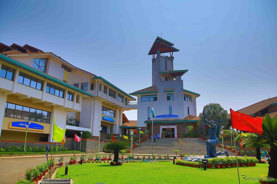 インド経営大学院コジコーデ校《写真提供 スズキ》