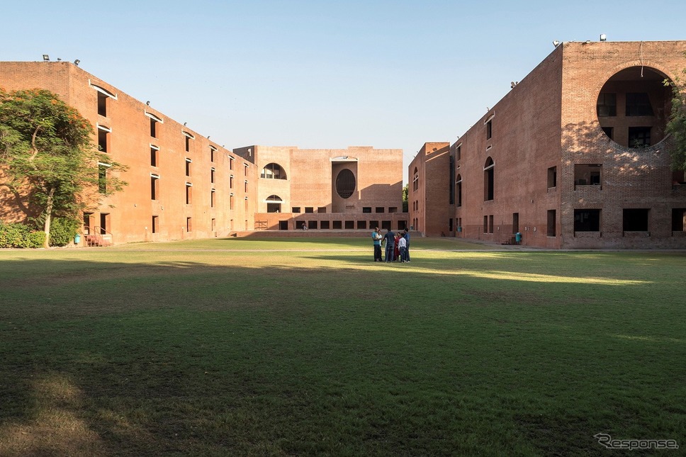 インド経営大学院アーメダバード校《写真提供 スズキ》