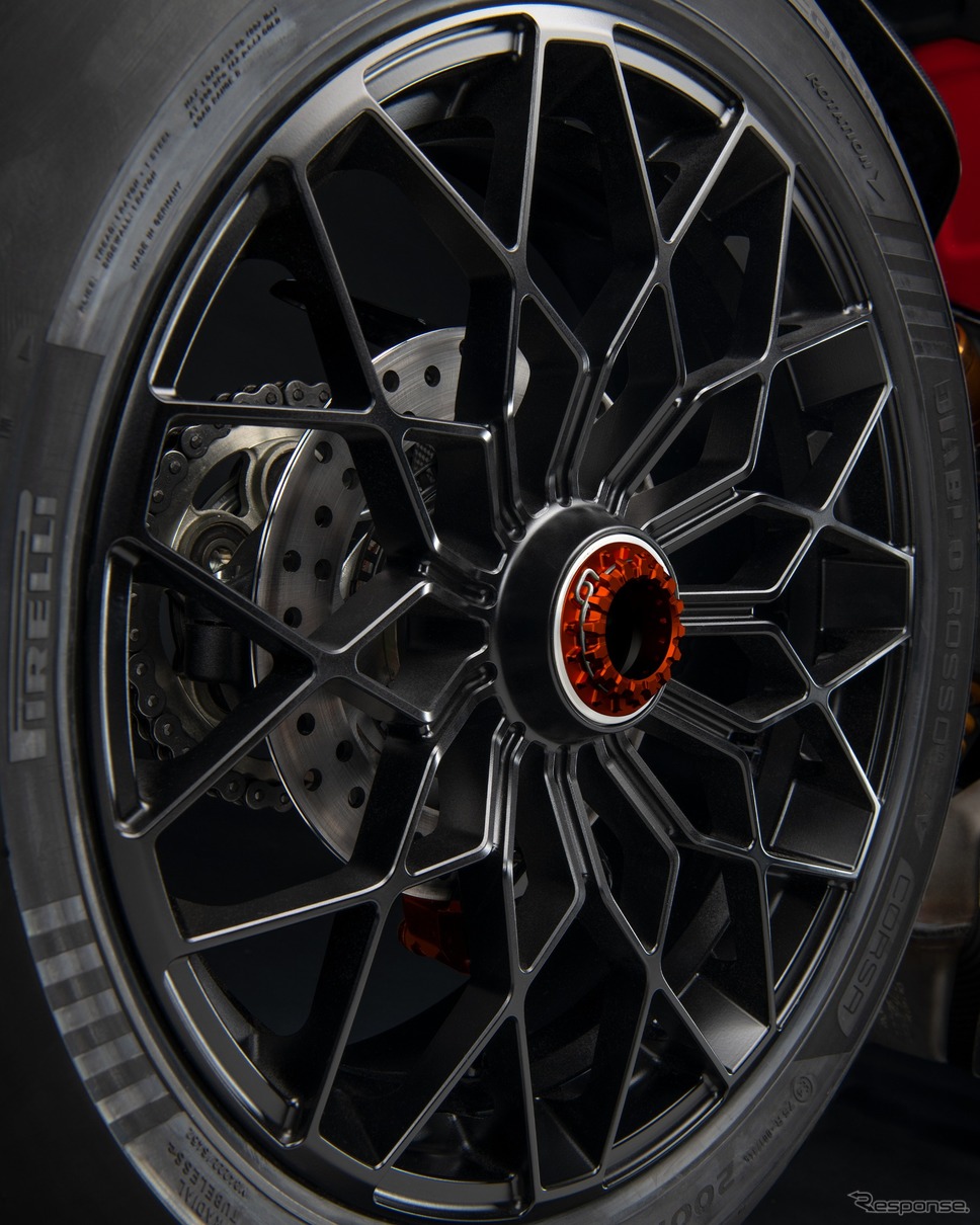 ドゥカティ・ストリートファイター V4 ランボルギーニ《photo by Ducati》