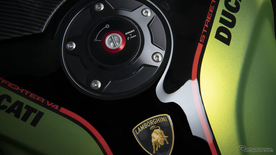 ドゥカティ・ストリートファイター V4 ランボルギーニ《photo by Ducati》