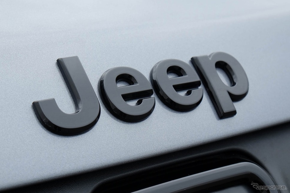 ブラックJeepバッジ《写真提供 Jeep》