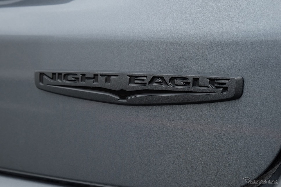 Night Eagleバッジ《写真提供 Jeep》