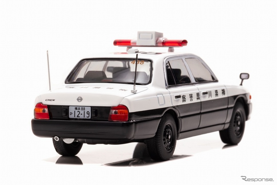 日産 クルー 1995 神奈川県警察交通部交通機動隊車両（1/43スケールモデル）《写真提供 ヒコセブン》