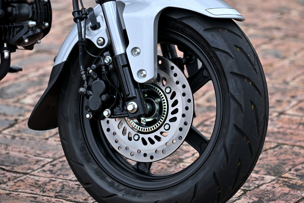 ホンダ ダックス125(パールネビュラレッド)《写真撮影 雪岡直樹》