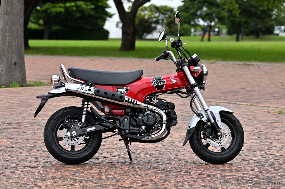 ホンダ ダックス125(パールネビュラレッド)《写真撮影 雪岡直樹》