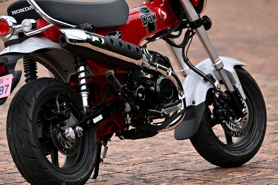 ホンダ ダックス125(パールネビュラレッド)《写真撮影 雪岡直樹》