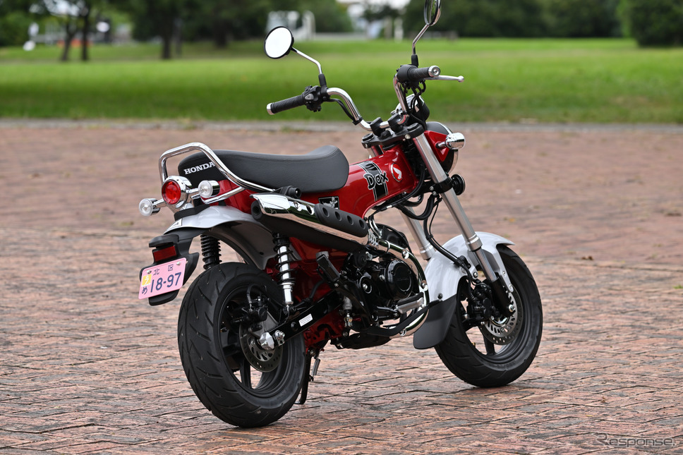 ホンダ ダックス125(パールネビュラレッド)《写真撮影 雪岡直樹》