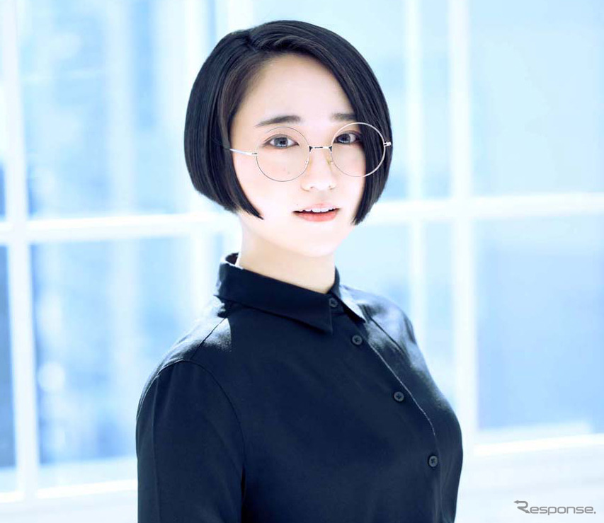 「コエ」に採用された声優 悠木碧。アニメ『魔法少女まどか☆マギカ』の鹿目まどか役などで知られる《写真撮影 会田肇》