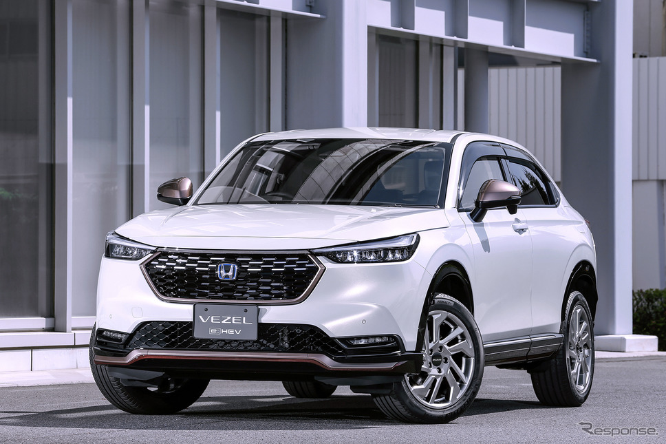 女性におすすめのSUV、ホンダ・ヴェゼル（純正アクセサリー装着車）《写真提供 OKISHU》