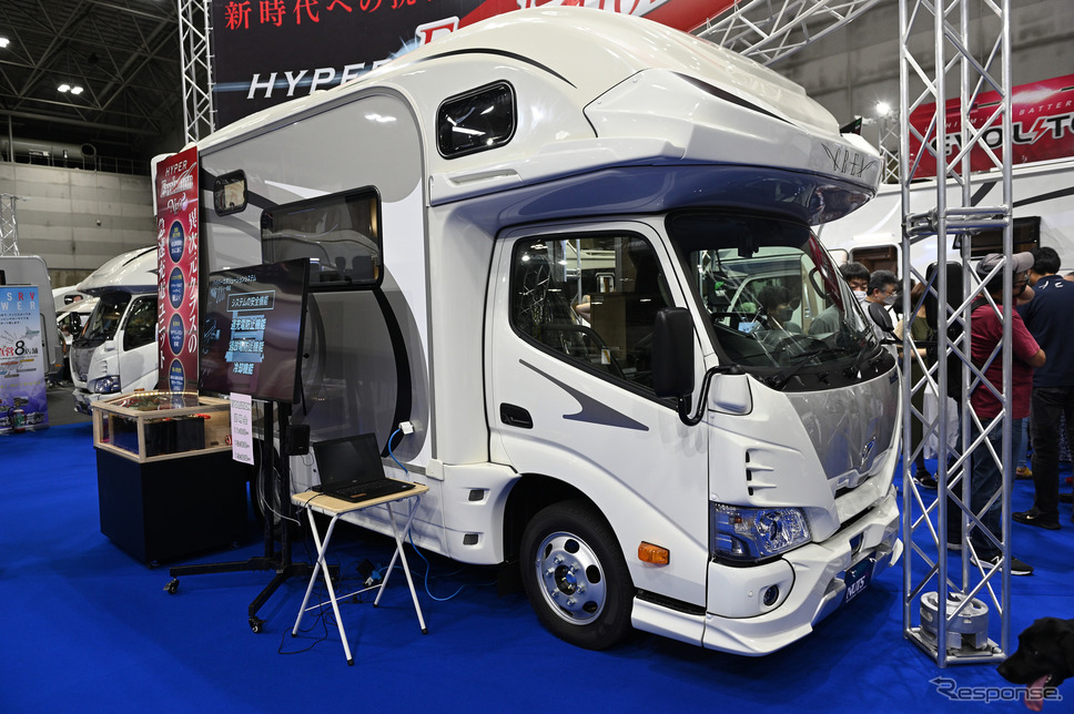 ナッツ「クレア5.3W」《写真撮影 廣井誠》