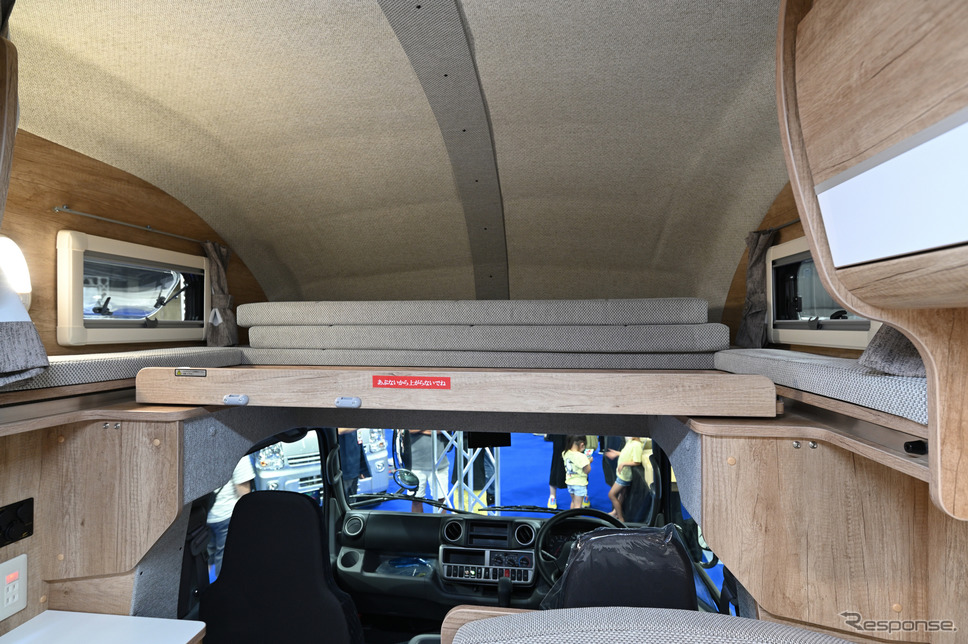 ナッツ「クレア5.3W」《写真撮影 廣井誠》