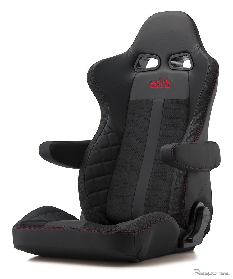 edirb 054V(レッドステッチ + 別売アームレスト)《写真提供 ブリッド》