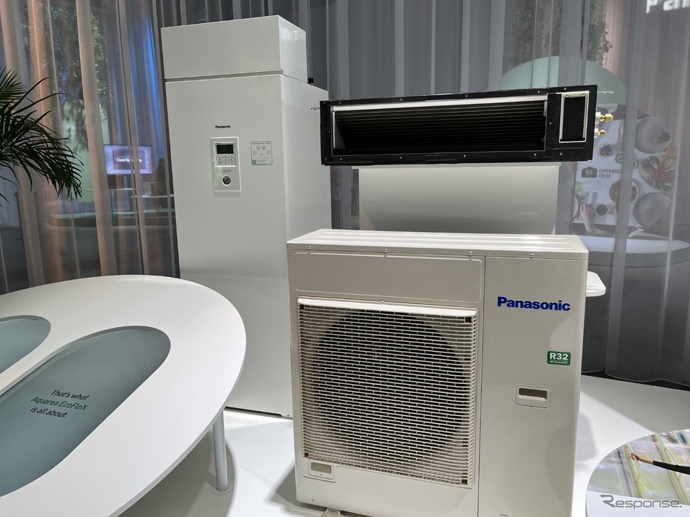 パナソニックのセントラルヒーティング対応ヒートポンプ冷暖房システム《写真撮影 佐藤耕一》