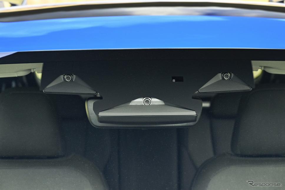 新世代アイサイト 3眼カメラ《写真提供 SUBARU》