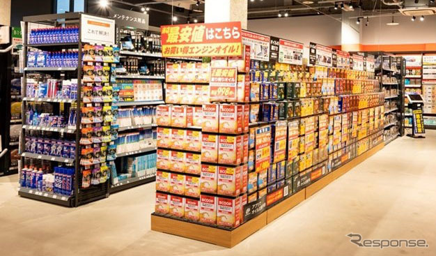 カー用品売り場《写真提供 オートバックスセブン》