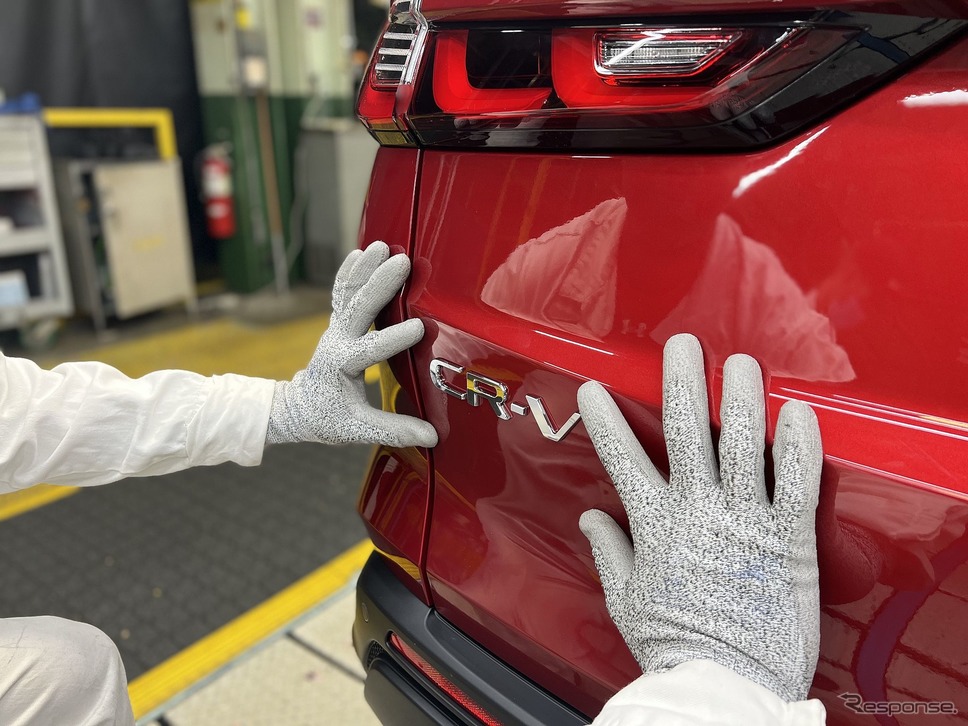 ホンダのカナダ工場で生産を開始した CR-V 新型《photo by Honda》