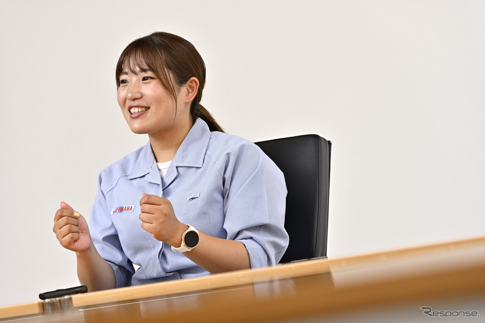 ヤマハ発動機でテストライダーを務める、元レーサーの中山愛理さん《写真撮影 雪岡直樹》