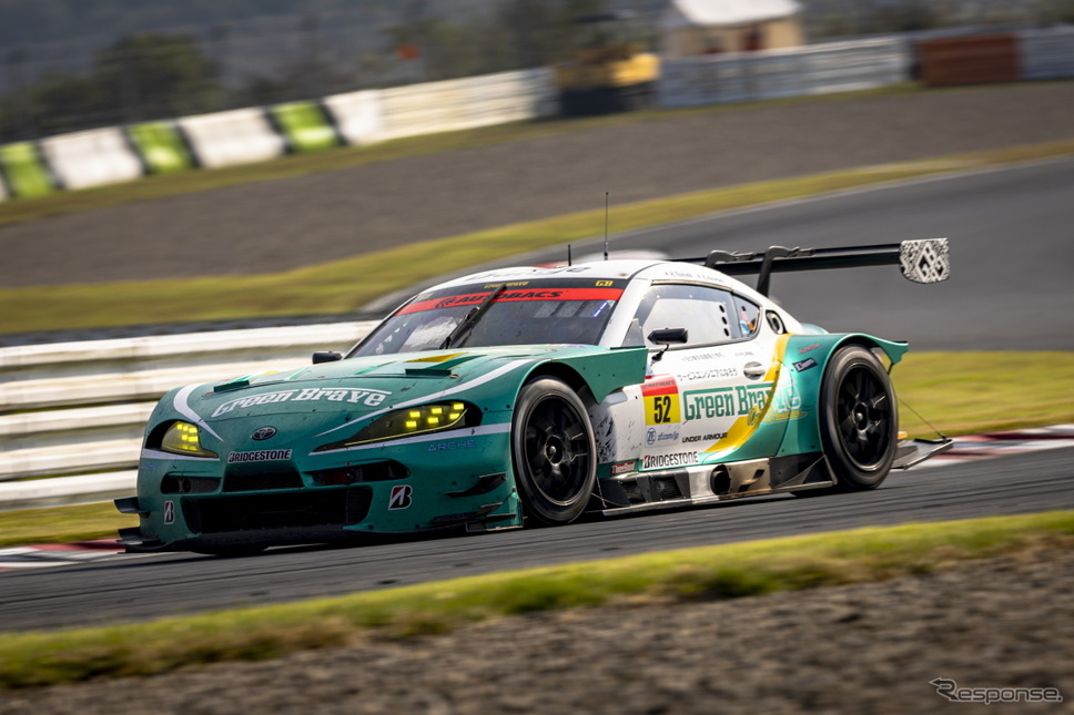GT300クラスで優勝した#52 埼玉トヨペットGB GR Supra GT(吉田広樹/川合孝汰)《撮影 益田和久》