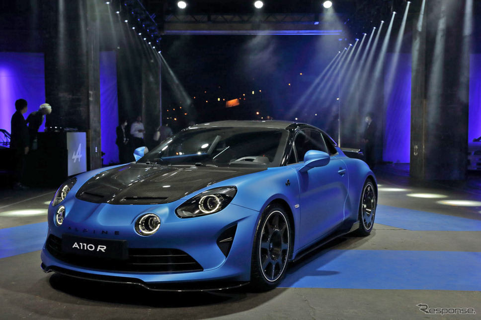 10月4日、日本で世界初公開となったアルピーヌ『A110R』《写真撮影 南陽一浩》