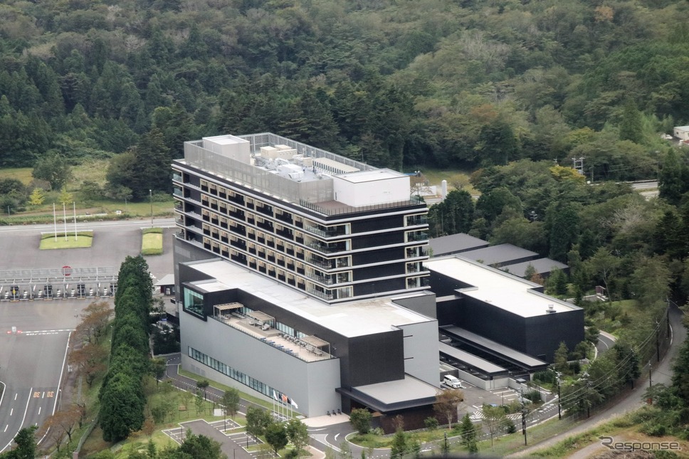富士スピードウェイホテル 全景《写真撮影 内田俊一》