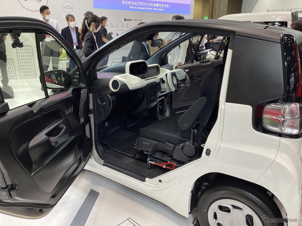 トヨタ自動車（国際福祉機器展2022）《写真撮影 高木啓》