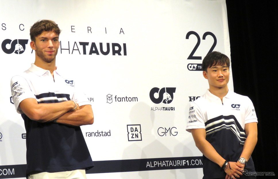 日本GPに向けての想いを語った角田裕毅（右）とピエール・ガスリー。《写真撮影 遠藤俊幸》