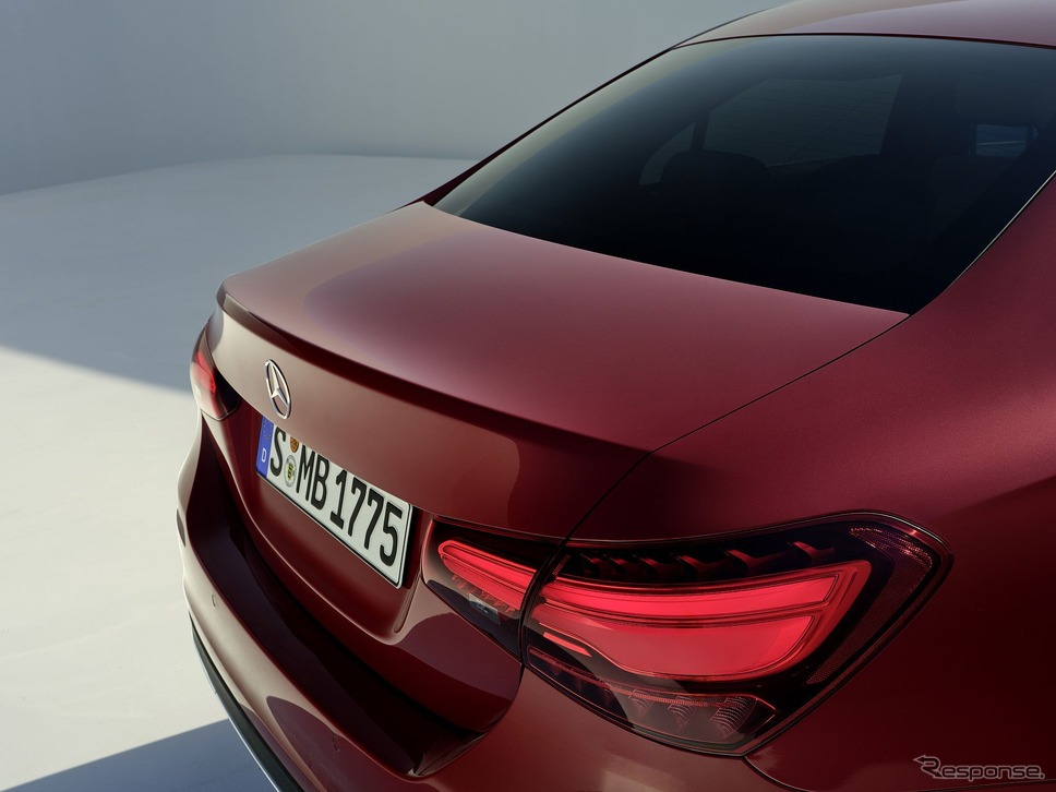 メルセデスベンツ Aクラス・セダン 改良新型《photo by Mercedes-Benz》