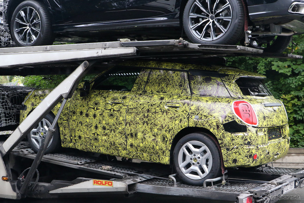 MINI初のクロスオーバーEV『エースマン』(スクープ写真)《APOLLO NEWS SERVICE》