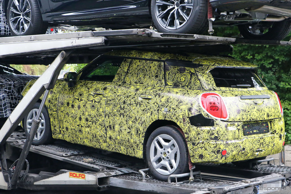 MINI初のクロスオーバーEV『エースマン』(スクープ写真)《APOLLO NEWS SERVICE》
