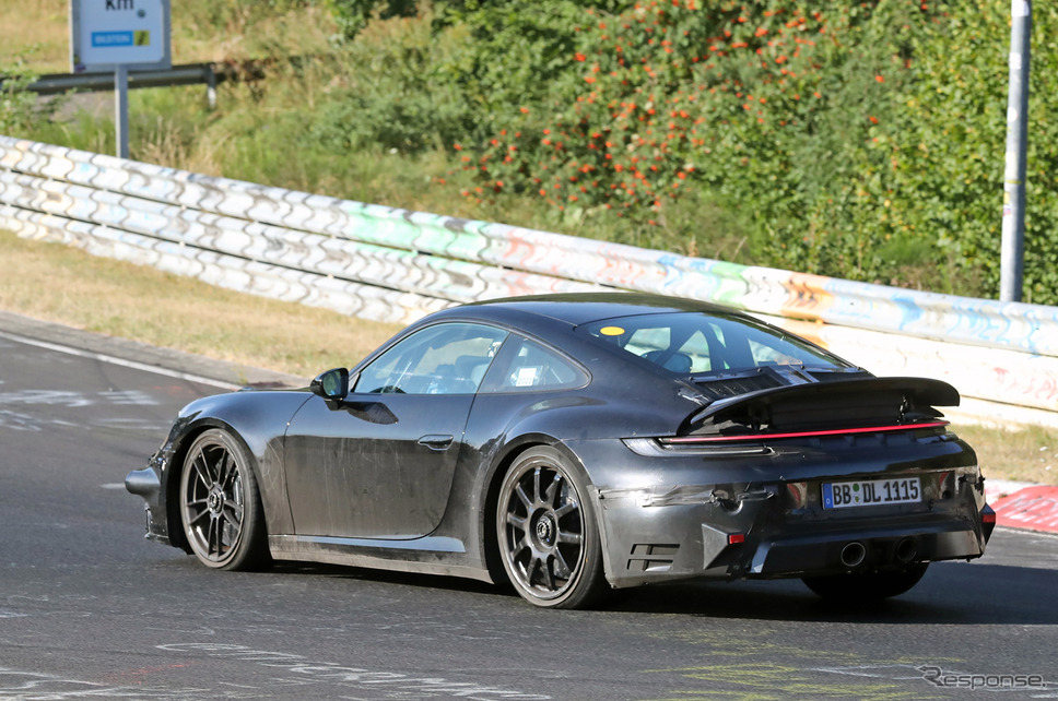 ポルシェ 911 GTS ハイブリッド プロトタイプ(スクープ写真)《APOLLO NEWS SERVICE》