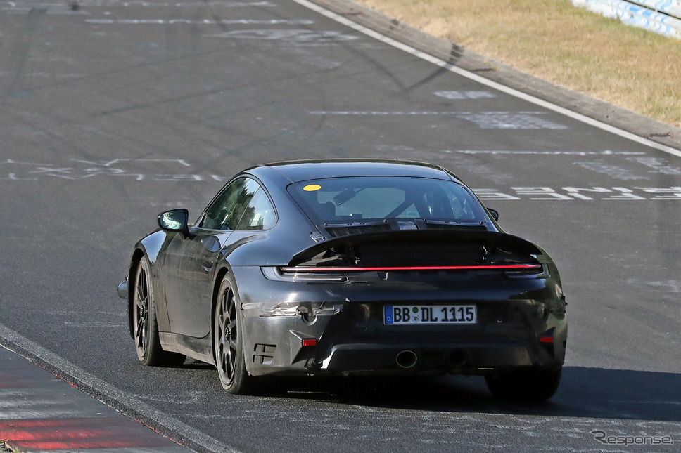 ポルシェ 911 GTS ハイブリッド プロトタイプ(スクープ写真)《APOLLO NEWS SERVICE》